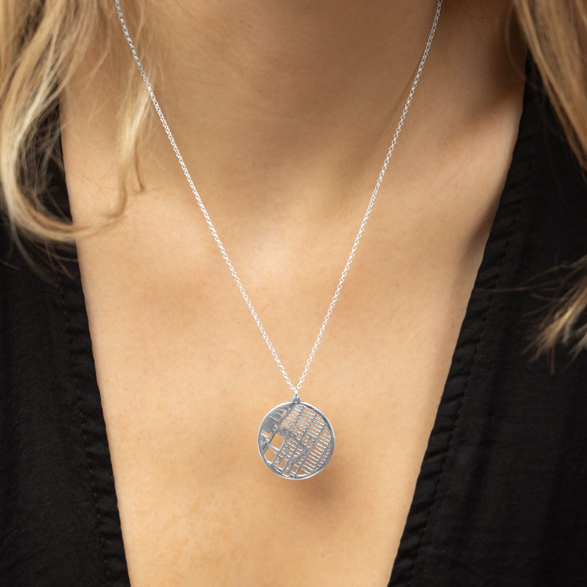 Collar personalizado con mapa