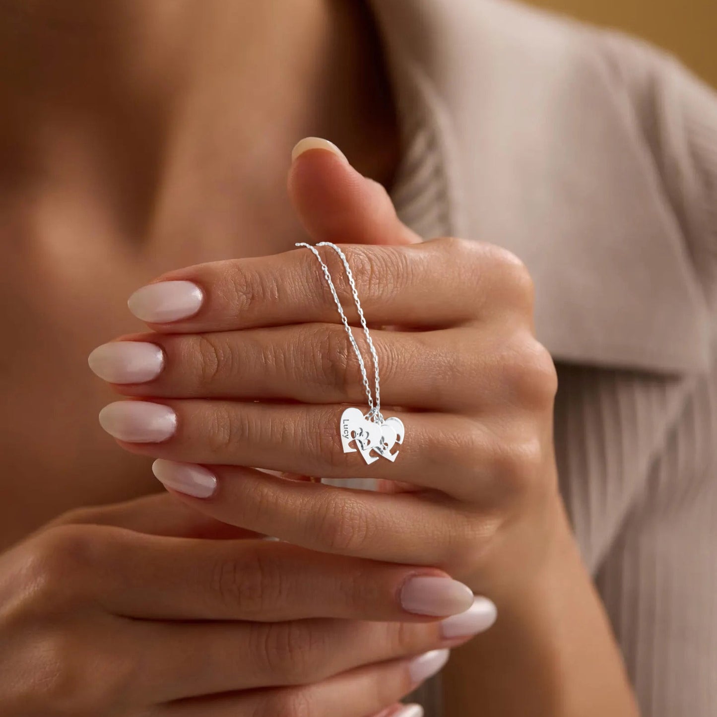 Collar personalizado con nombre y pata de corazón