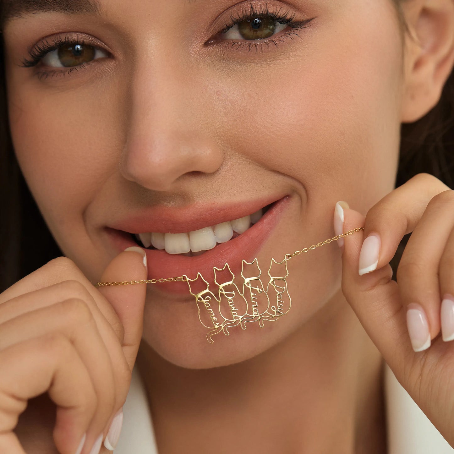 Collar personalizado con nombre de gato